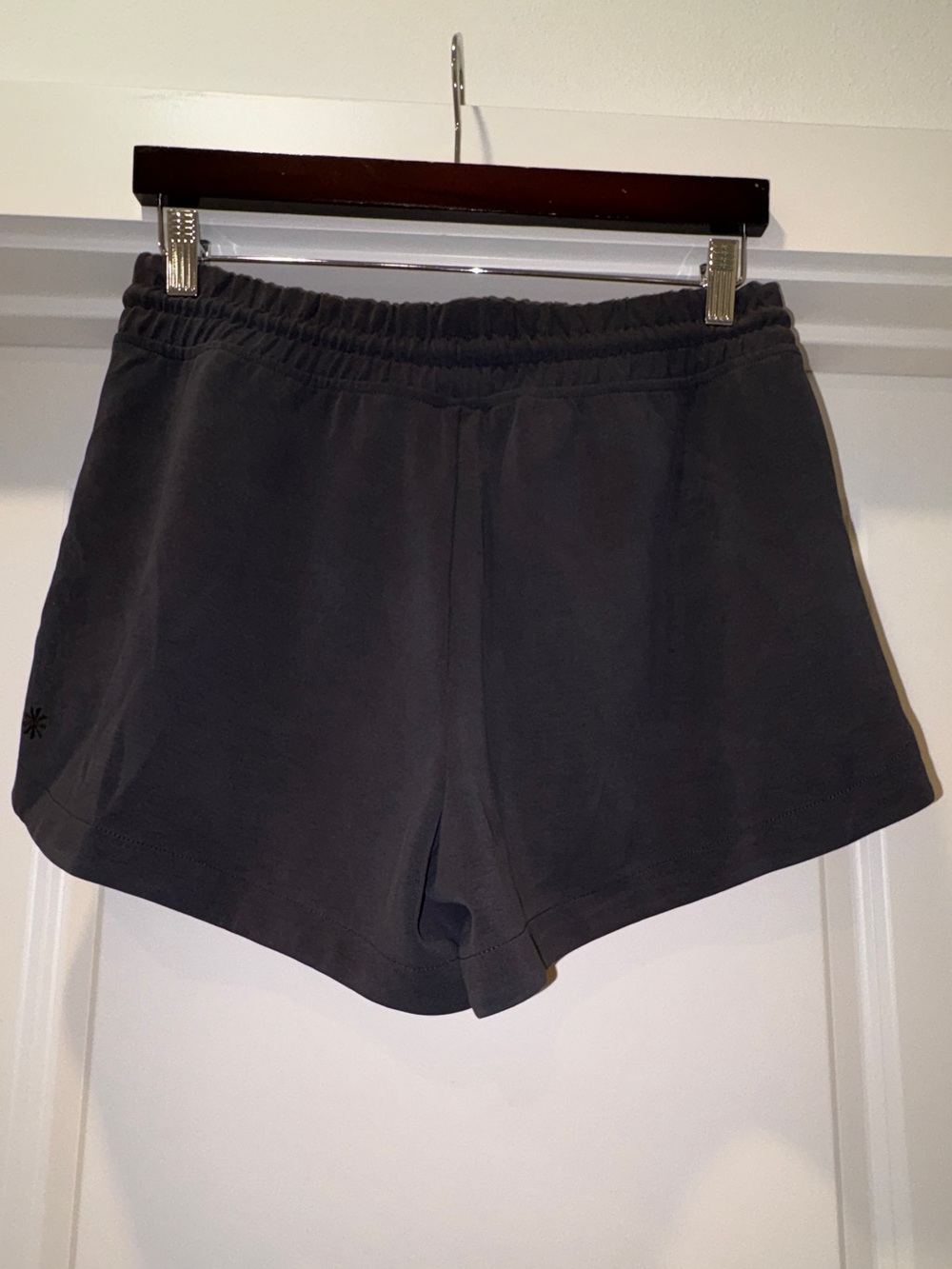 Athleta Seasoft Shorts Black Sz Medium - Picture 3 of 11